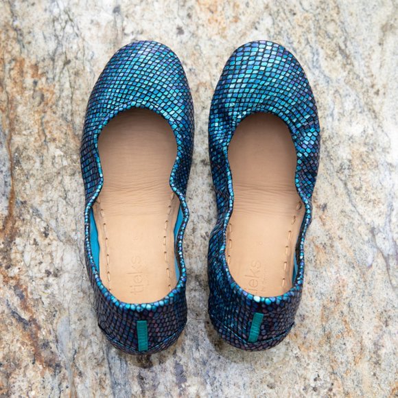 New Hand-Painted Color-shifting Tieks - Picture 11 of 12